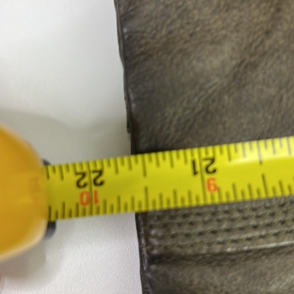 Danier Green Button Down Faux Fur Lining Leather Jacket - Picture 10 of 14